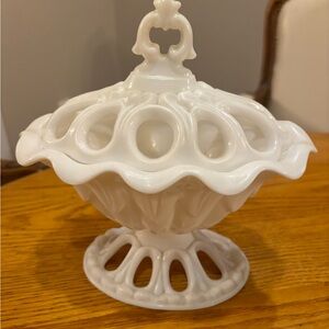 Frostoria Franklin Urn.